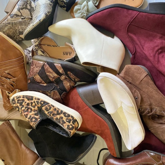 5 Pairs shoes mystery mix bundle Mixed Women Sandals Mules Boots - Picture 7 of 9